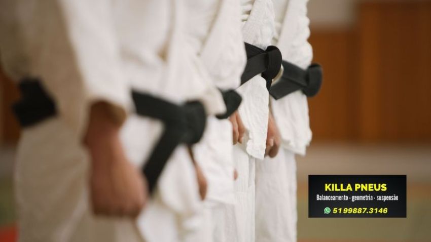 Aulas gratuitas de karatê transformam a vida de crianças e adolescentes em Tapes