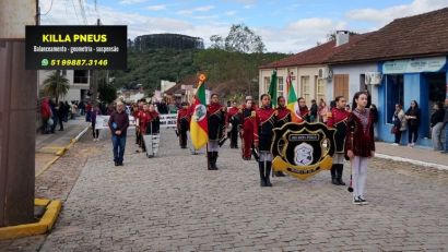 Patriotismo e união marcam Desfile Cívico em Sentinela do Sul