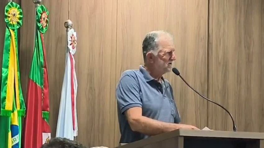 Casas de cães às margens da ERS-354 acendem alerta sobre segurança e responsabilidade pública