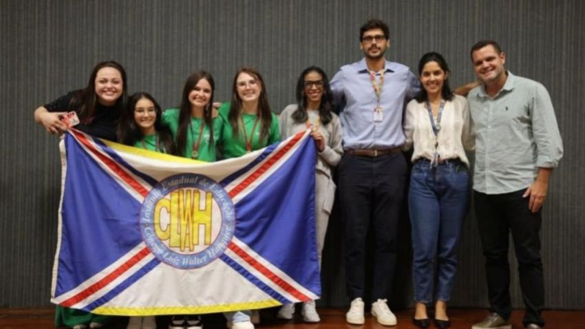 Estudantes de Camaquã brilham e chegam à final de hackathon no South Summit Brazil 2026