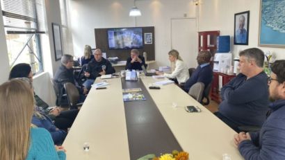 PREFEITO DE SÃO LOURENÇO DO SUL PROMOVE REUNIÃO PARA DISCUTIR TRATAMENTO DE ESGOTO