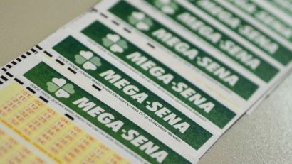 NINGUÉM ACERTOU A MEGA-SENA E PRÊMIO ACUMULADO VAI A R$ 14,5 MILHÕES