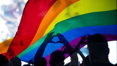 DEPUTADO PROPÕE PROIBIÇÃO DE UNIÕES HOMOAFETIVAS NO BRASIL