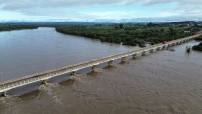 RIO CAMAQUÃ ATINGE NÍVEL HISTÓRICO DE 8,17M