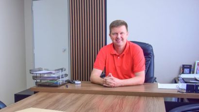 PREFEITO ANUNCIA AQUISIÇÃO DE UTI MÓVEL E RX PARA CRISTAL
