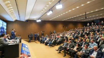 GOVERNADOR EDUARDO LEITE PEDE REGULAMENTAÇÃO DE FUNDO PARA RECONSTRUÇÃO