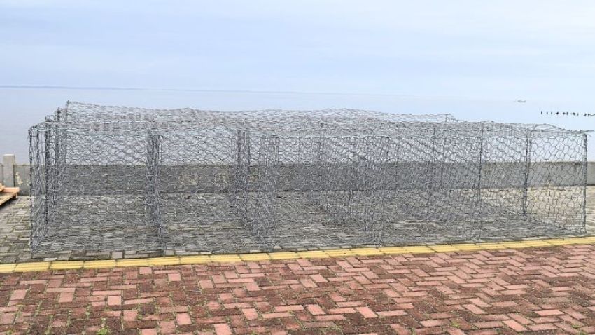 OBRAS DE RECUPERAÇÃO DO CALÇADÃO DA PRAIA DE TAPES SEGUEM EM RITMO ACELERADO