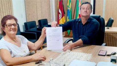 PREFEITO DE AMARAL FERRADOR SE REÚNE COM REPRESENTANTE DA ASSOCIAÇÃO DESPORTIVA SÃO JOSÉ