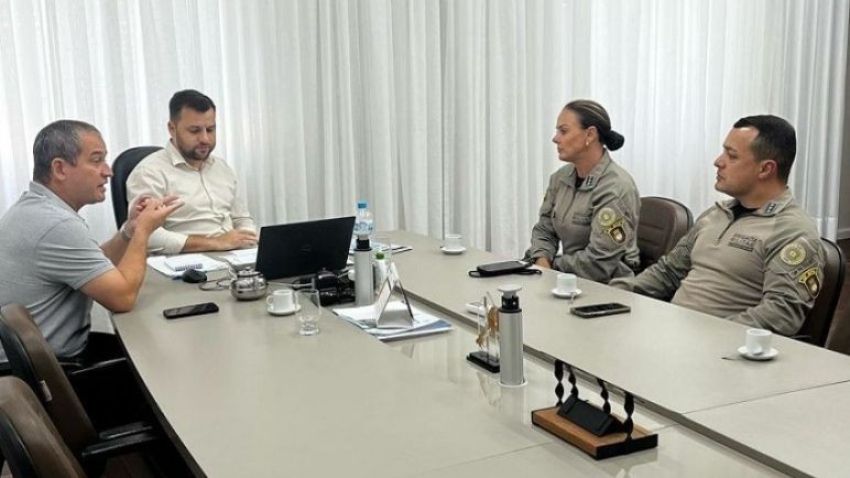 NOVA COMANDANTE DO 30º BPM TRAÇA ESTRATÉGIAS COM O PODER EXECUTIVO DE CAMAQUÃ