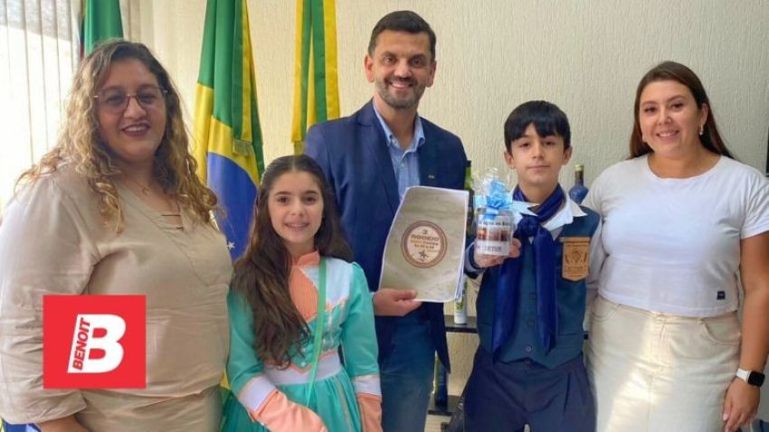COMITIVA DE TAPES PERCORRE CIDADES DA REGIÃO PARA PROMOVER O 3º RODEIO EXPOTAPES