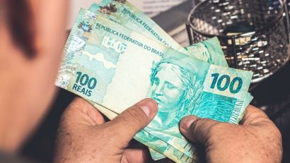 INSS LIBERA CONSULTA À ANTECIPAÇÃO DO 13º PARA APOSENTADOS
